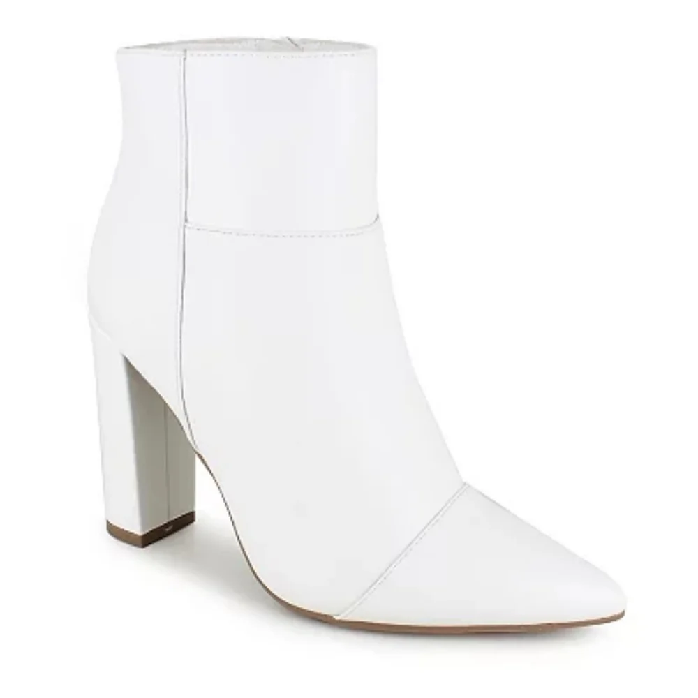 XOXO Women's Leather White Fedela Ankle Boots Size 9.5